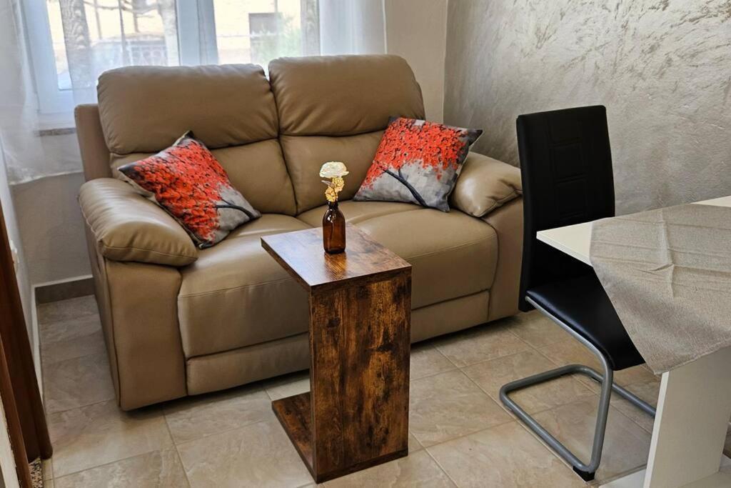 Apartmani Mira Задар Екстер'єр фото